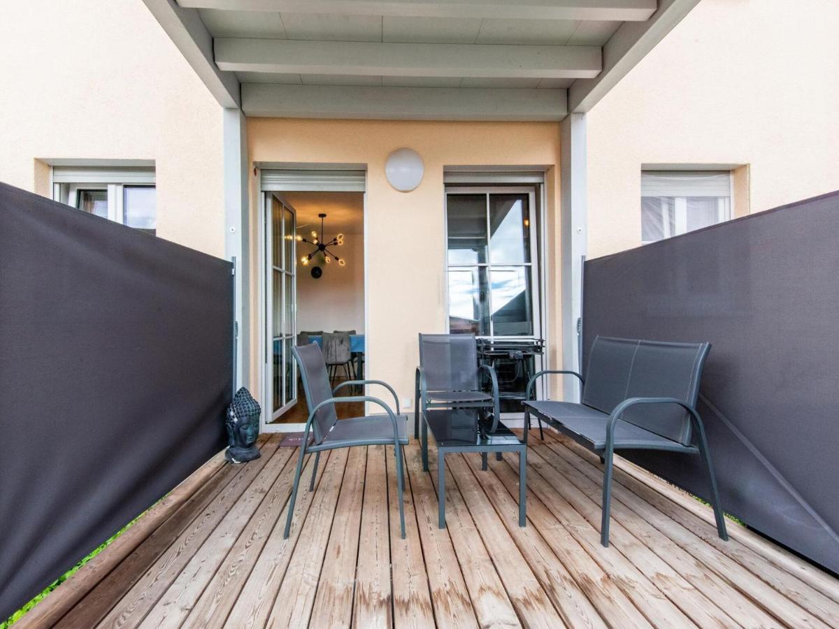 Apartment With Terrace In An Ideal Location Haunsheim Bagian luar foto