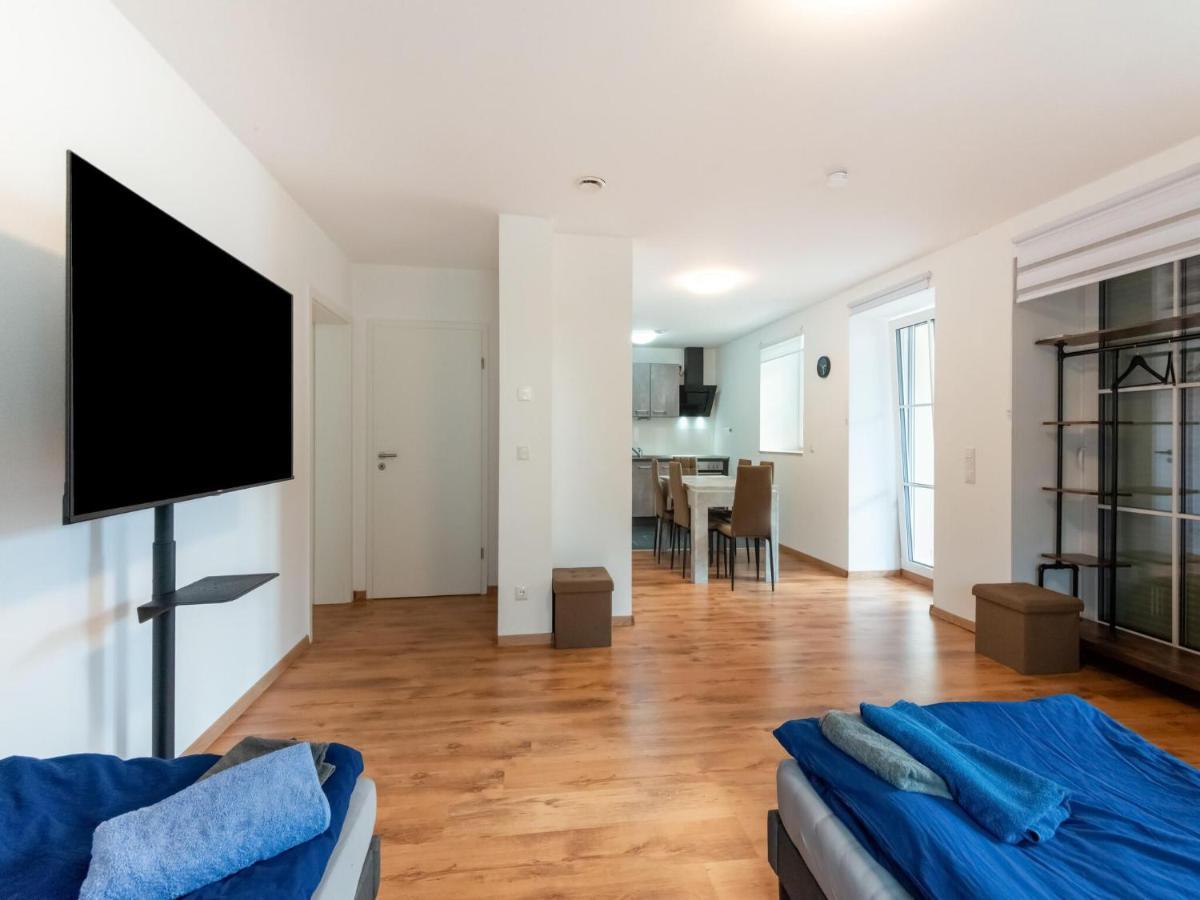 Apartment With Terrace In An Ideal Location Haunsheim Bagian luar foto