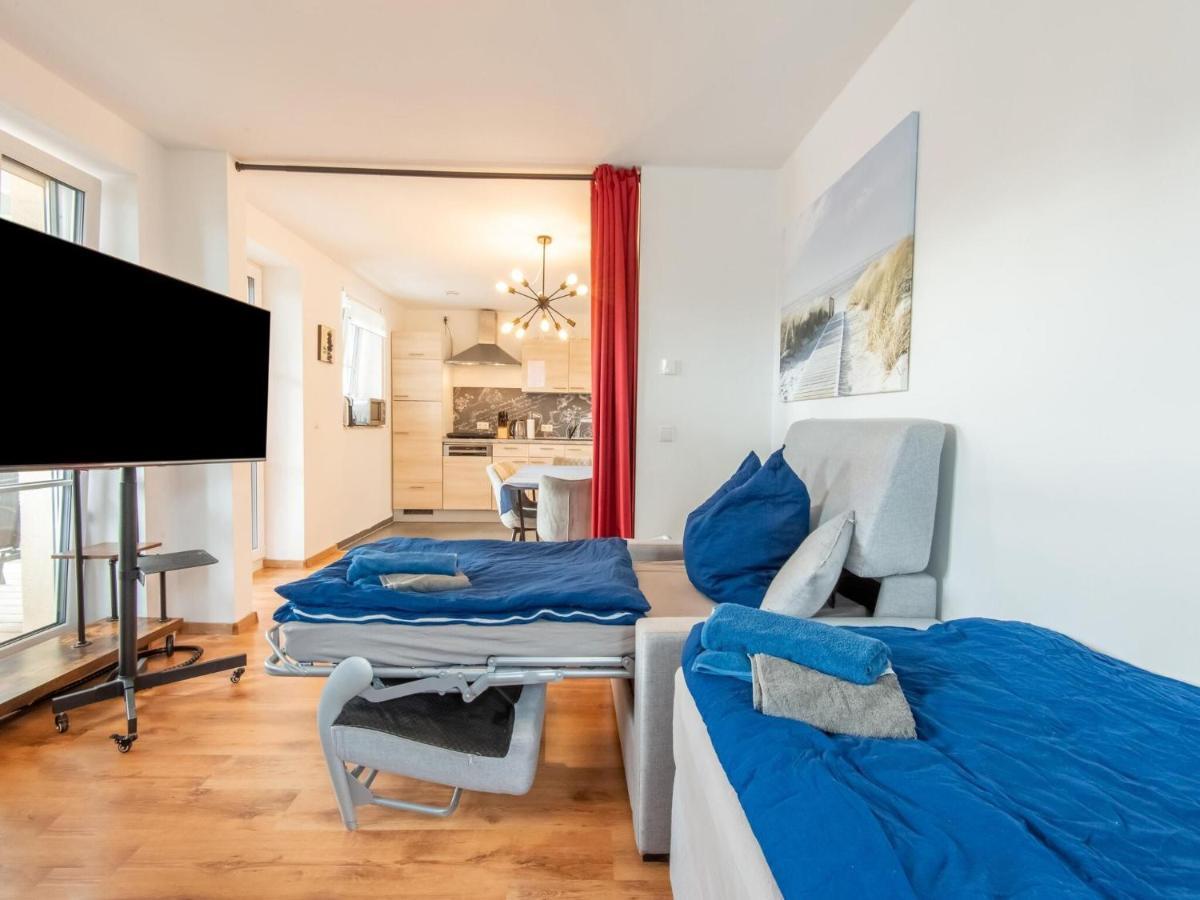 Apartment With Terrace In An Ideal Location Haunsheim Bagian luar foto